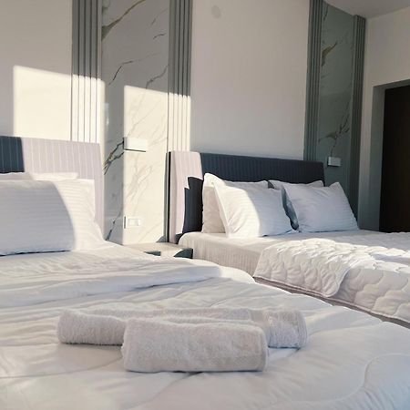 Apartments Fat E Jet - Pool & Breakfast Ülgün Dış mekan fotoğraf