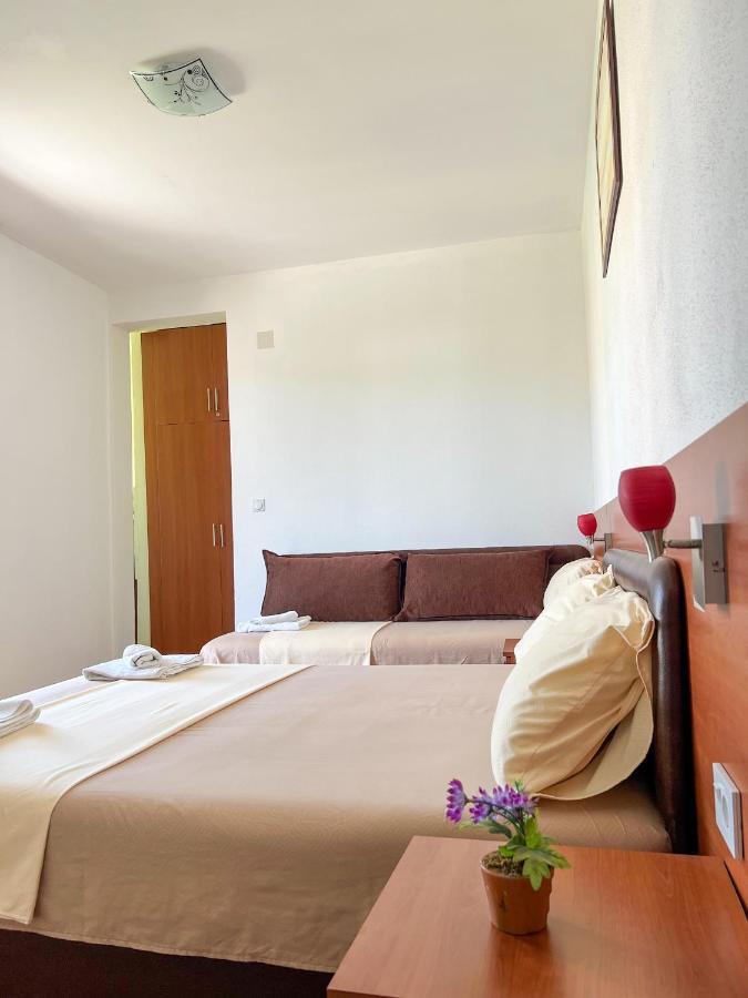 Apartments Fat E Jet - Pool & Breakfast Ülgün Dış mekan fotoğraf