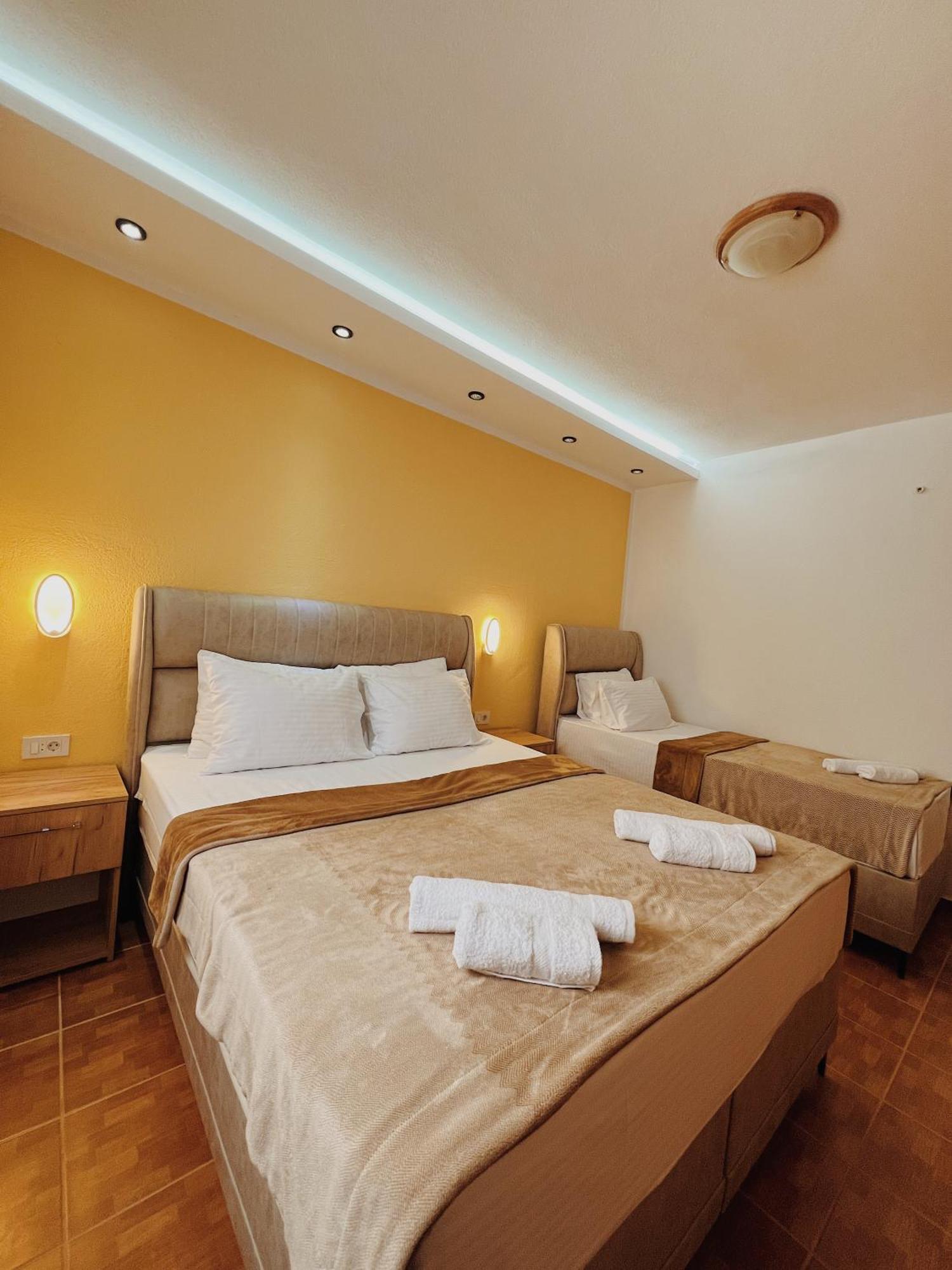 Apartments Fat E Jet - Pool & Breakfast Ülgün Dış mekan fotoğraf