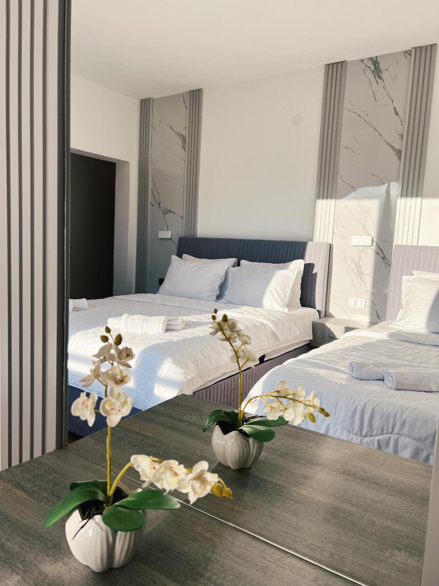 Apartments Fat E Jet - Pool & Breakfast Ülgün Dış mekan fotoğraf