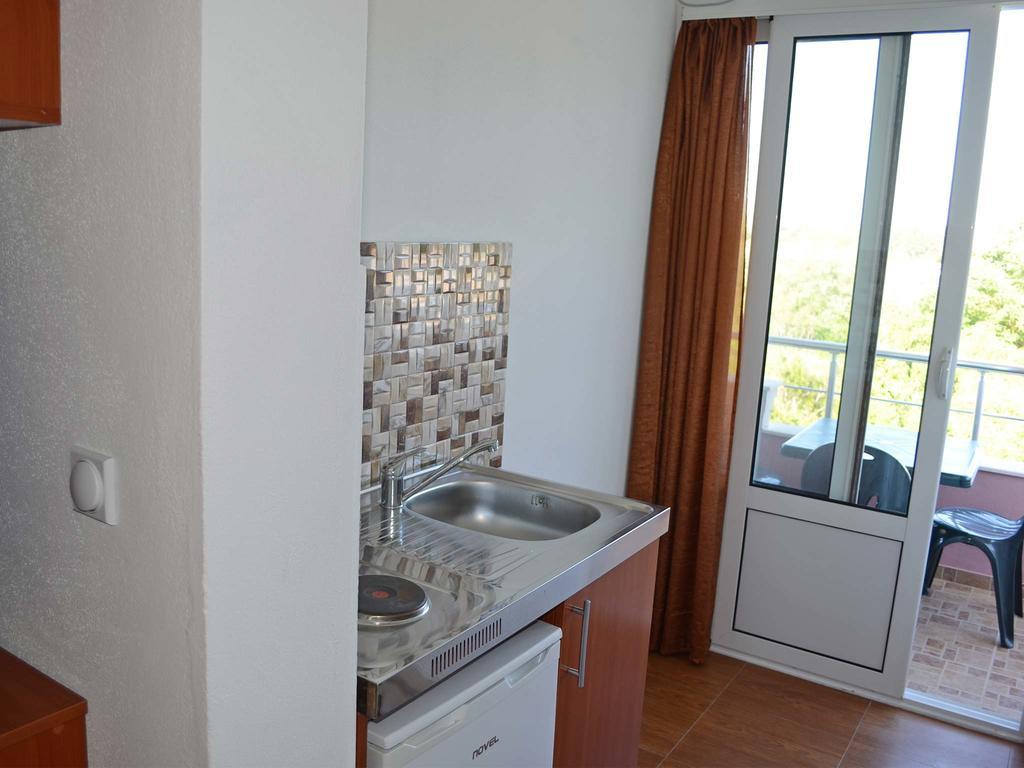 Apartments Fat E Jet - Pool & Breakfast Ülgün Dış mekan fotoğraf
