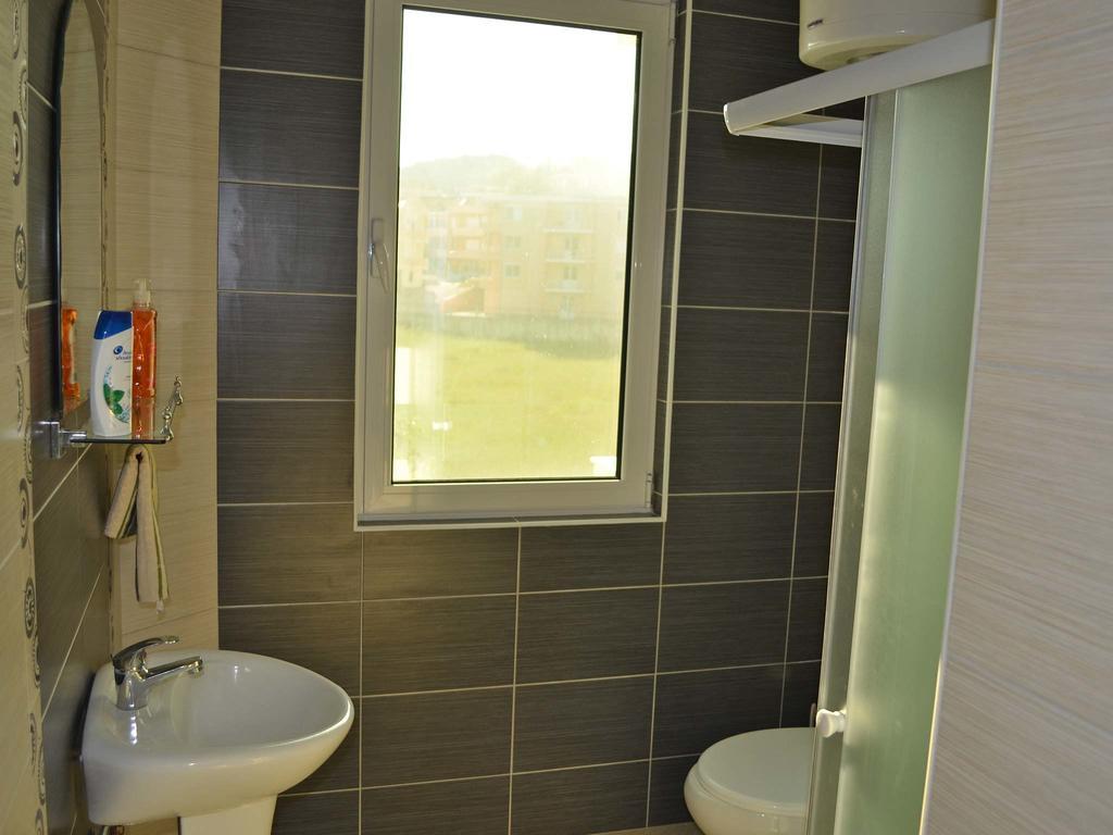 Apartments Fat E Jet - Pool & Breakfast Ülgün Dış mekan fotoğraf