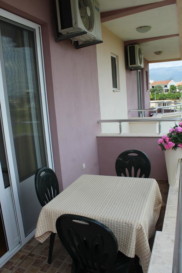 Apartments Fat E Jet - Pool & Breakfast Ülgün Dış mekan fotoğraf